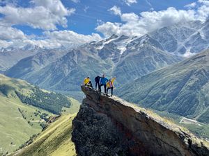 Водопад Девичьи косы, обсерватория