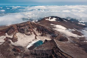 Вулкан Горелый