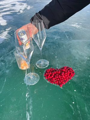 Лёд Байкала: всё включено