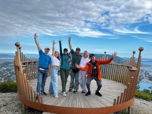 Халактырский пляж, сопка Мишенная, Три брата