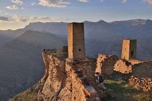 Гоор. Страна башен и ворота чудес