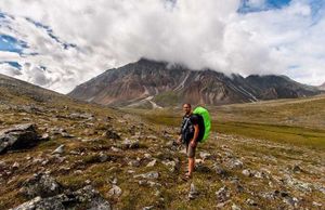 Подъём на Шумакский перевал, спуск к озеру