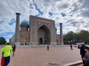 Улетим на выходные в Самарканд и Бухару