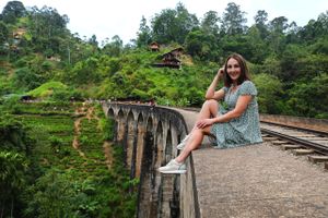 Переезд в Эллу. Будурувагала, малый пик Адама, мост