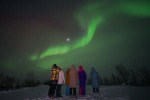 Териберка: поиск китов и северного сияния