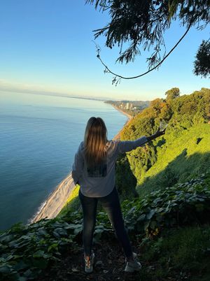 Веселенькие каникулы: 2 ночи в Тбилиси и 5 в Батуми (экскурсии + море)