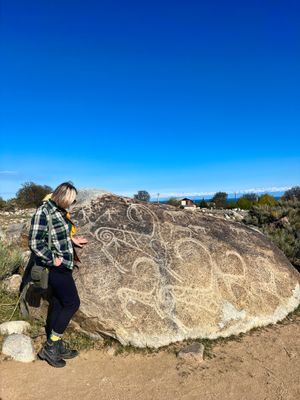 На яхте по Иссык-Куль, петроглифы, центр Рух Ордо