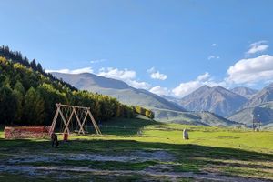 Иссык-Куль: от петроглифов до хвойного царства