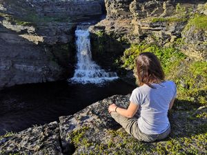 Водопад и каньон полуострова Средний