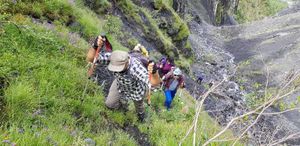 Восхождение на пик Трёх Капитанов (2520 м)