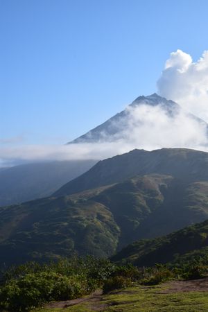 Вулкан Горелый