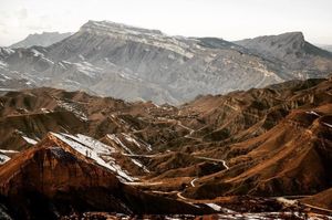 Карадахская теснина, Заброшенные аулы Кахиб и Гоор