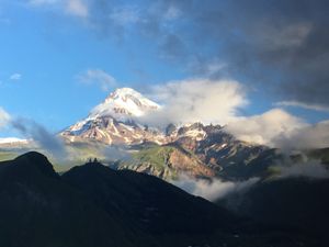 Едем в горы к вулкану Казбек
