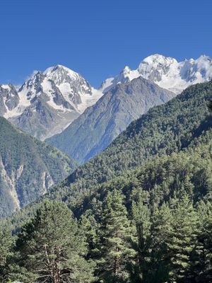 Ущелье Ирикчат вдоль реки Ирик