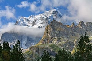 Горный лагерь Уллу-Тау. Манящее Приэльбрусье