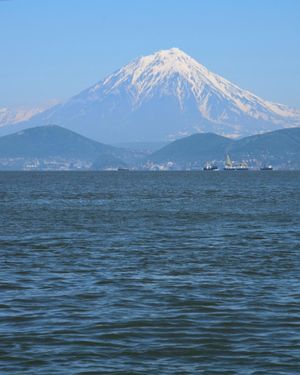 Морская прогулка к бухте Русской