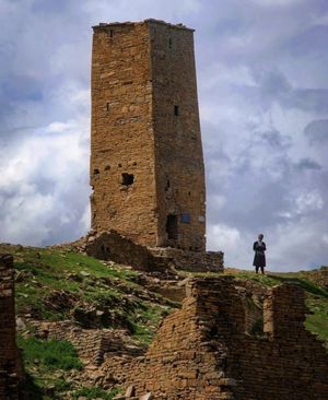 Карадахская теснина, башни села Гоор и знаменитый