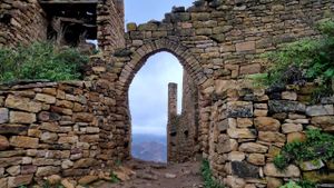 СЕЛО-ПРИЗРАК ГАМСУТЛЬ и ГОРНЫЙ ГУНИБ