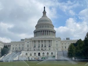 Восток США: Атлантика - огни больших городов с Ниагарой