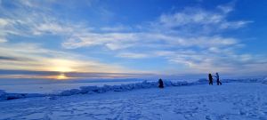 Остров Ольхон, мыс Хобой, голубые громадины-льдины