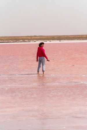 Барханы, заповедные земли, соленые озера
