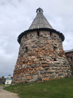 Слон и гора Секирная