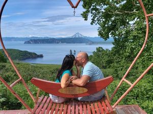 Халактырский пляж, сопка Мишенная, Три брата