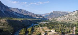 Бархан Сарыкум - Сулакский каньон, Дубки форелев