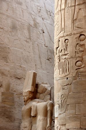 Луксор, Карнакский и Луксорский храм