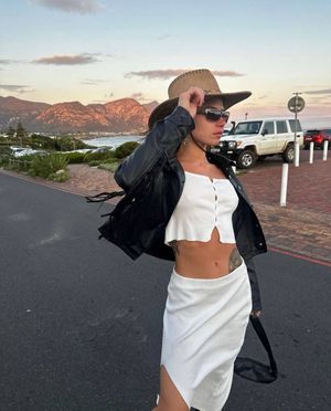 Вау - Акулы, Киты и Европейский город