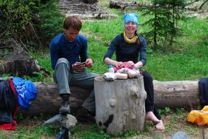 Поднимаемся по долине реки Дукка