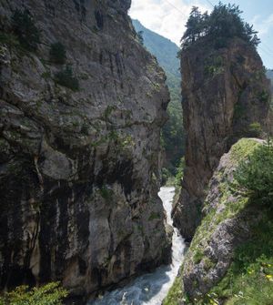 Поездка в горы через три ущелья и два перевала