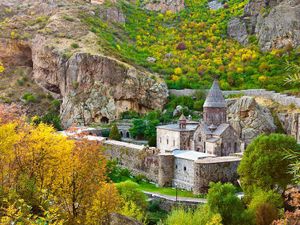 Арка Чаренца Языческий Храм Гарни Симфония Камн