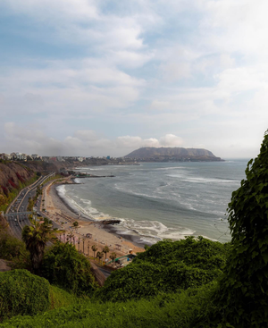 Лима: золото, скалистые утесы и Тихий океан