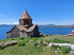 Севанаванк и Дилижан, переезд в Ахпат