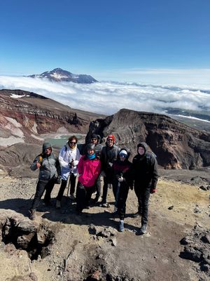 Восхождение на вулкан, мини-долина гейзеров