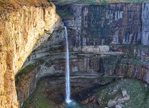 Горы и водопады