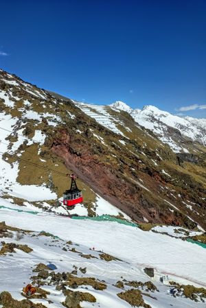 Встреча, прогулка по склонам Джинальского хребта и