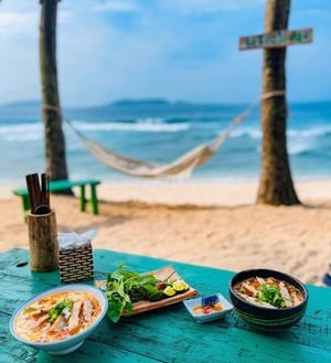 С тихого острова на бурлящие улицы старого Хойана