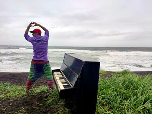 Халактырский пляж, икра, рыба, краб