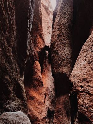 Гоор. Язык тролля. Датуна. Карадахская теснина