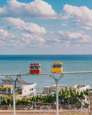 Храм на скалах и прогулка вдоль берега моря