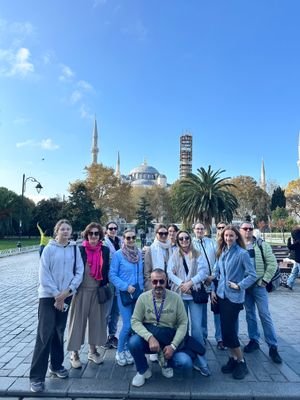 Приветственный ужин и прогулка по центру