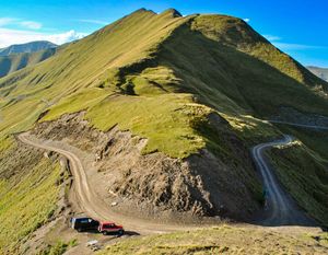 Суровая Хевсуретия. Города-крепости и дикие ущелья