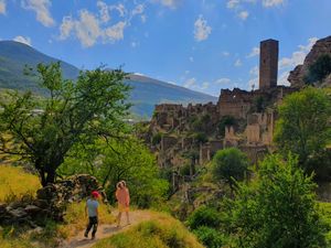 Карадахская теснина - Кахиб - Гоор - язык Тролля