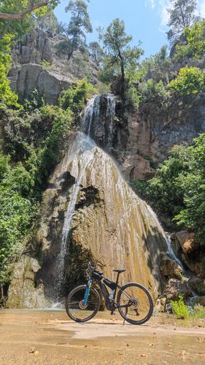 Озеро Караджаорен. Язылы Каньон