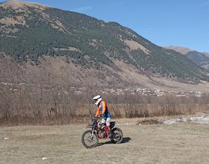 Разминка, выезжаем на локации с горными видами