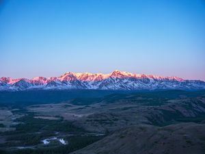 Восход Солнца и цветные горы Кызыл-Чина
