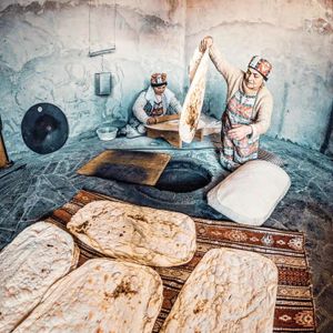 Гарни, Гегард, Выпечка лаваша