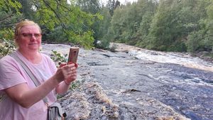 Уксинская озовая гряда